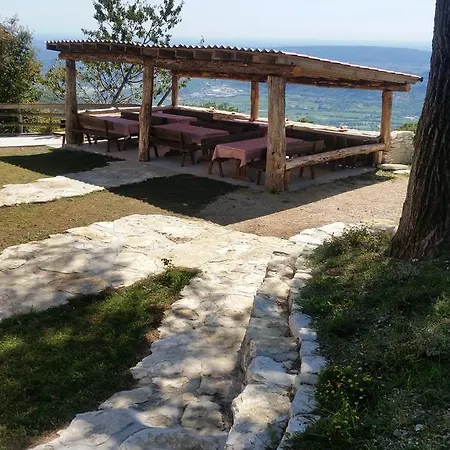 Gospodarstwo agroturystyczne Agriturismo Croda Bianca Cavaso Del Tomba